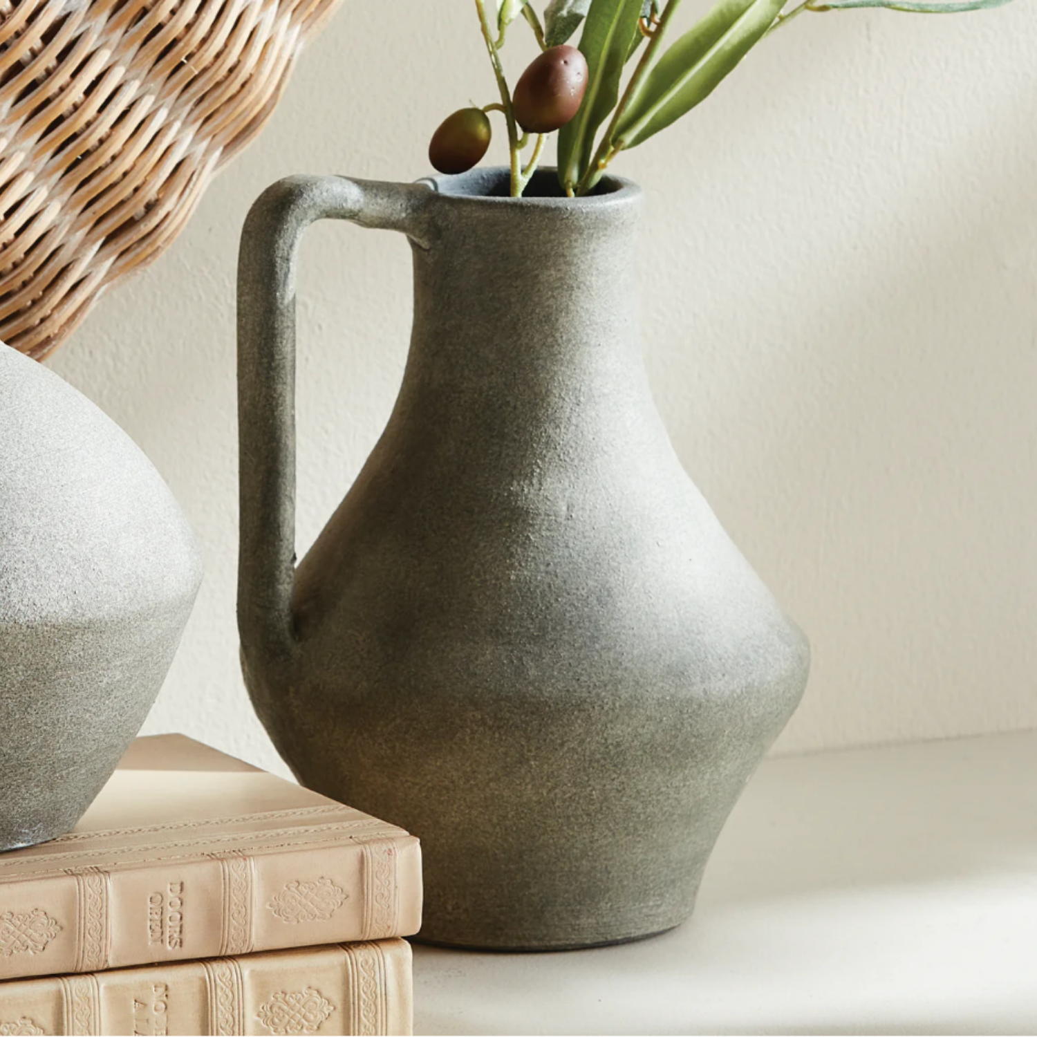 Julian Vase Large