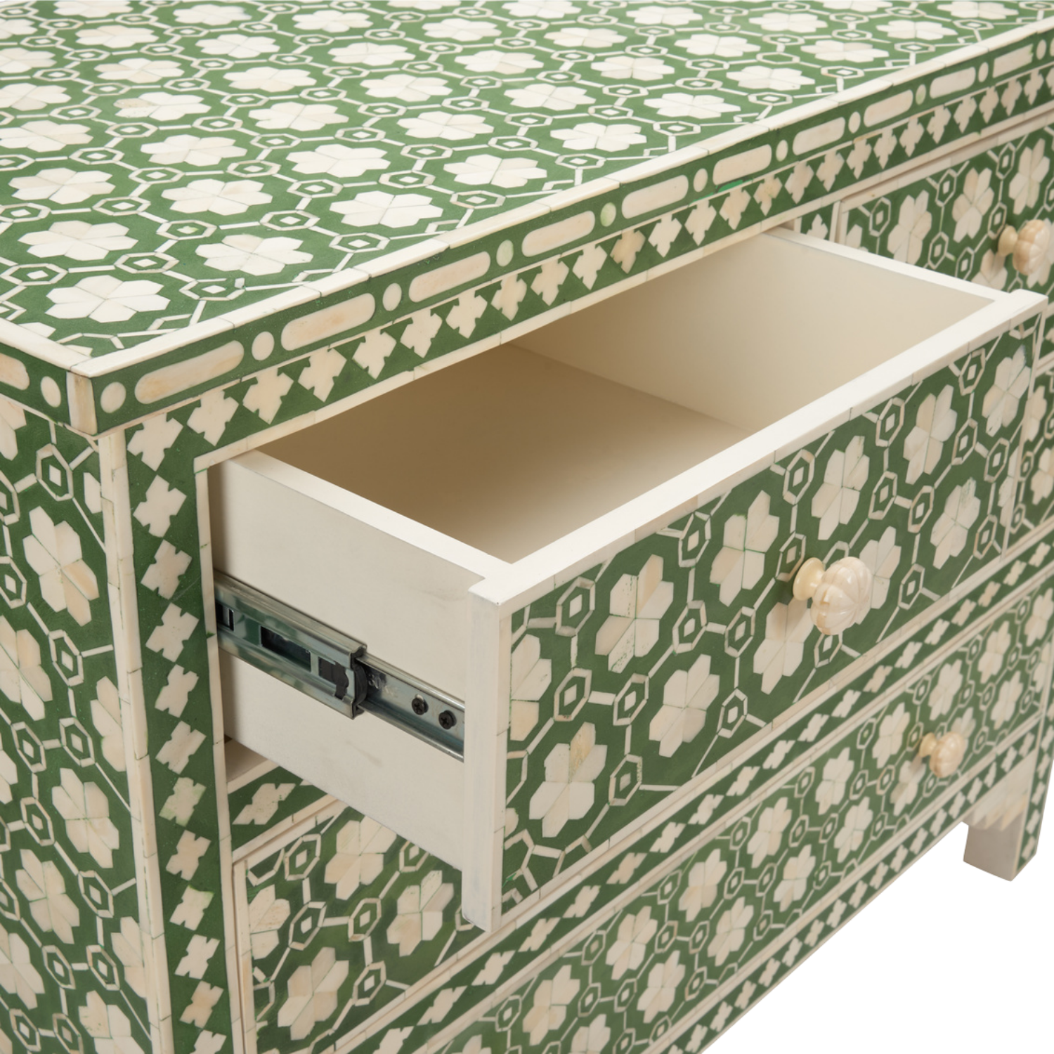 Celia Chest